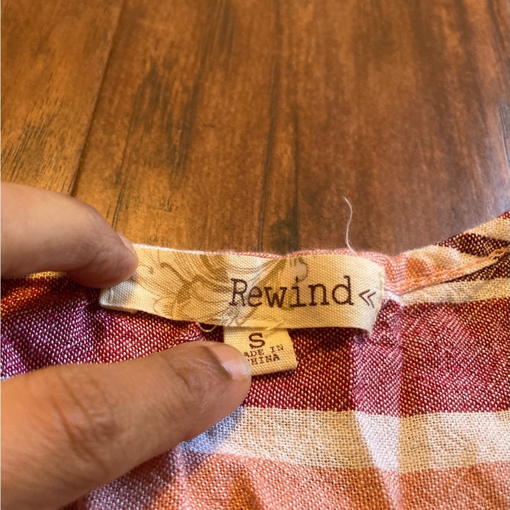 Rewind Linen V Neck Button Down Blouse - Picture 3 of 6